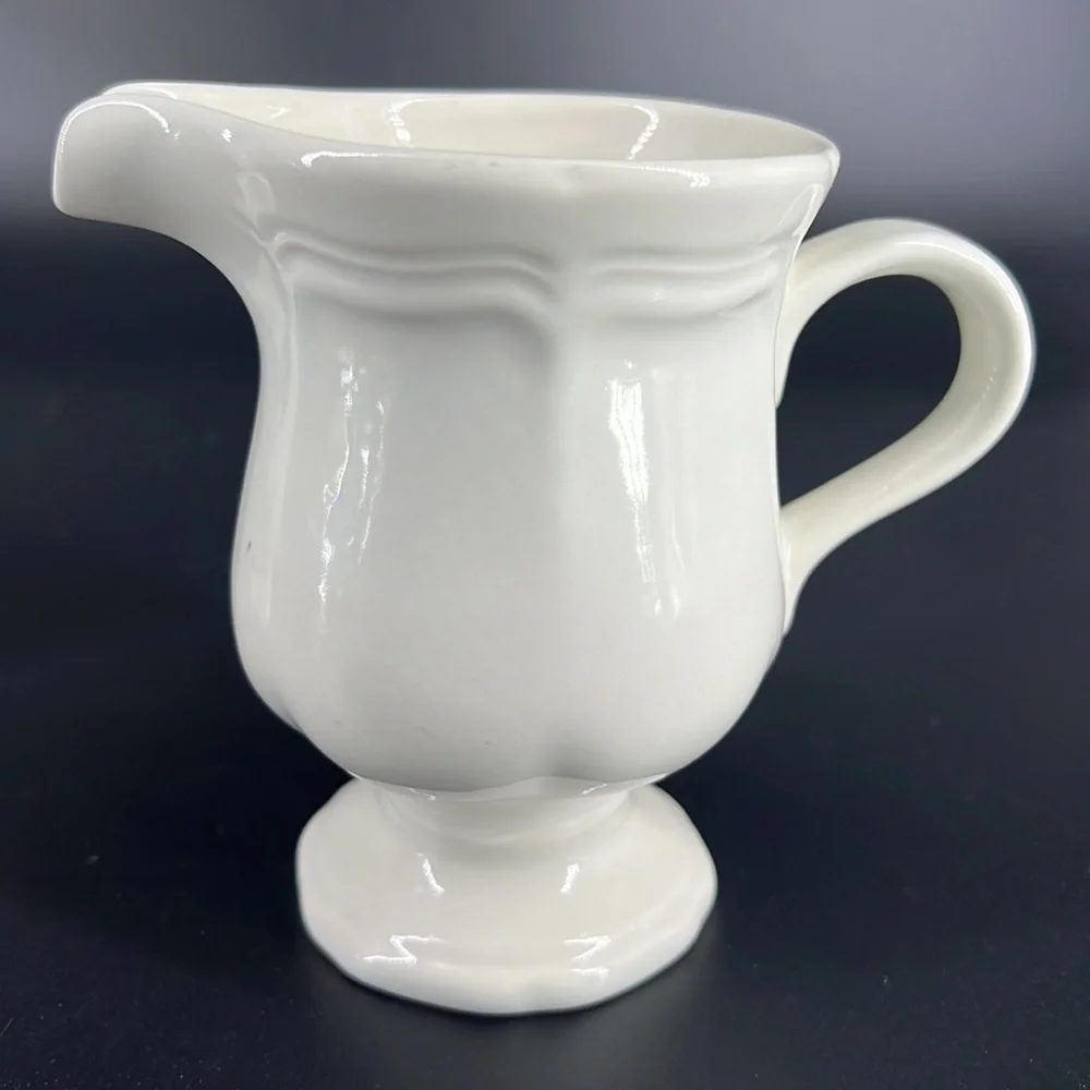 Mikasa French Countryside Creamer and Sugar Set